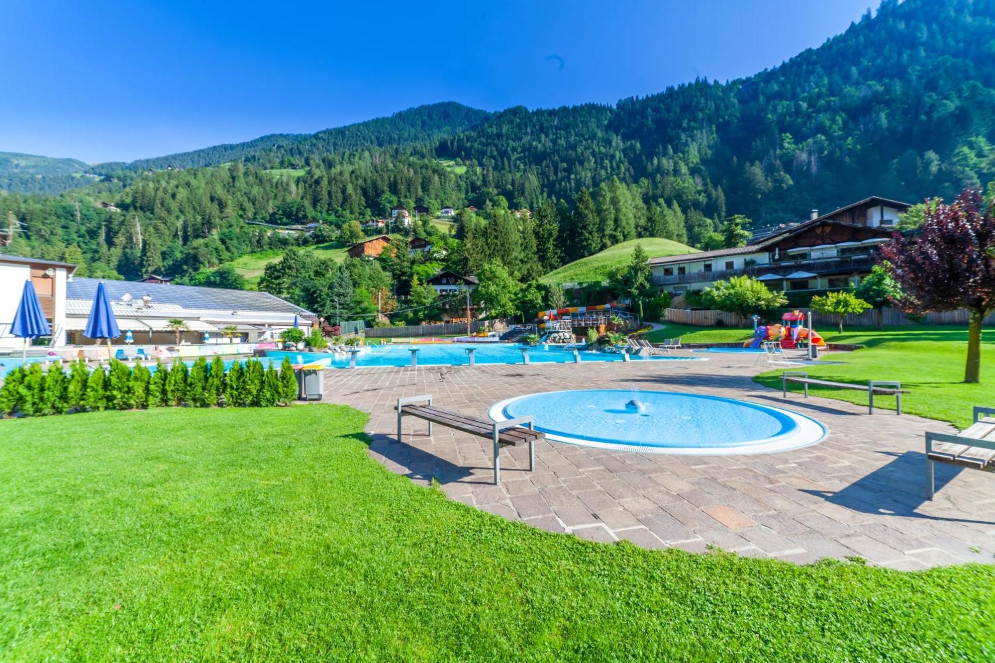 Apartments Hubertus Bei Meran سان ليوناردو إن باسيريا المظهر الخارجي الصورة